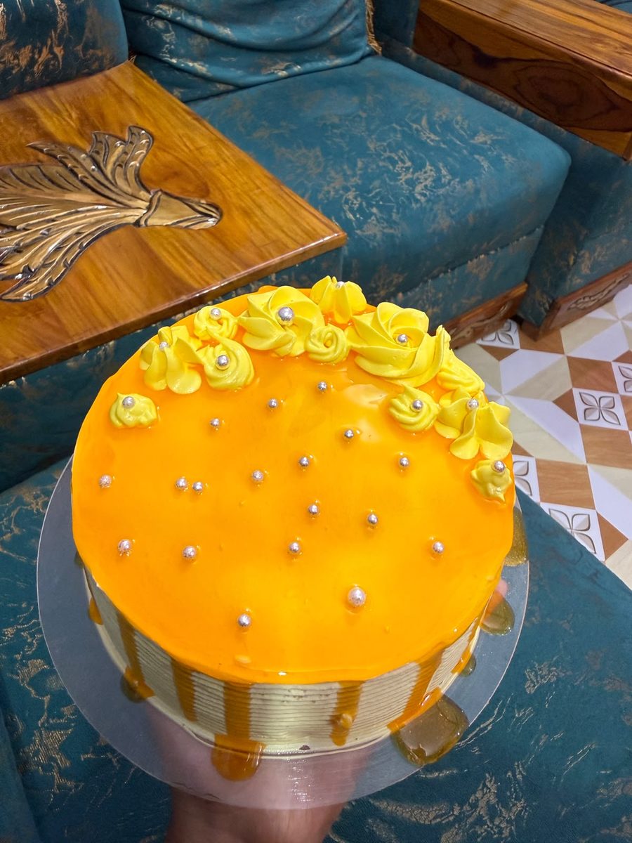 অরেঞ্জ মিরর গ্লেজ কেক